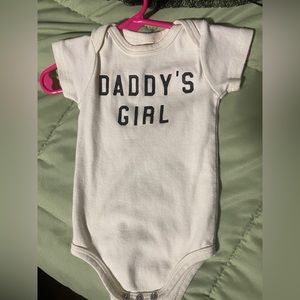 Daddy’s Girl onsie